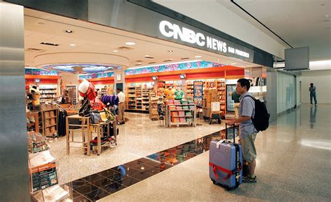 Shops and stores in San Francisco Airport.